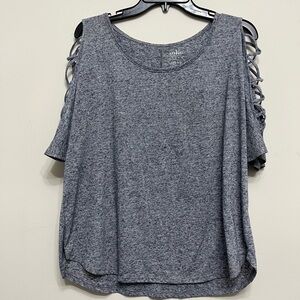 SoHo Women's Top pullover gray XL cutout shoulders